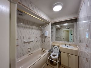 Photo 11- click for photo gallery